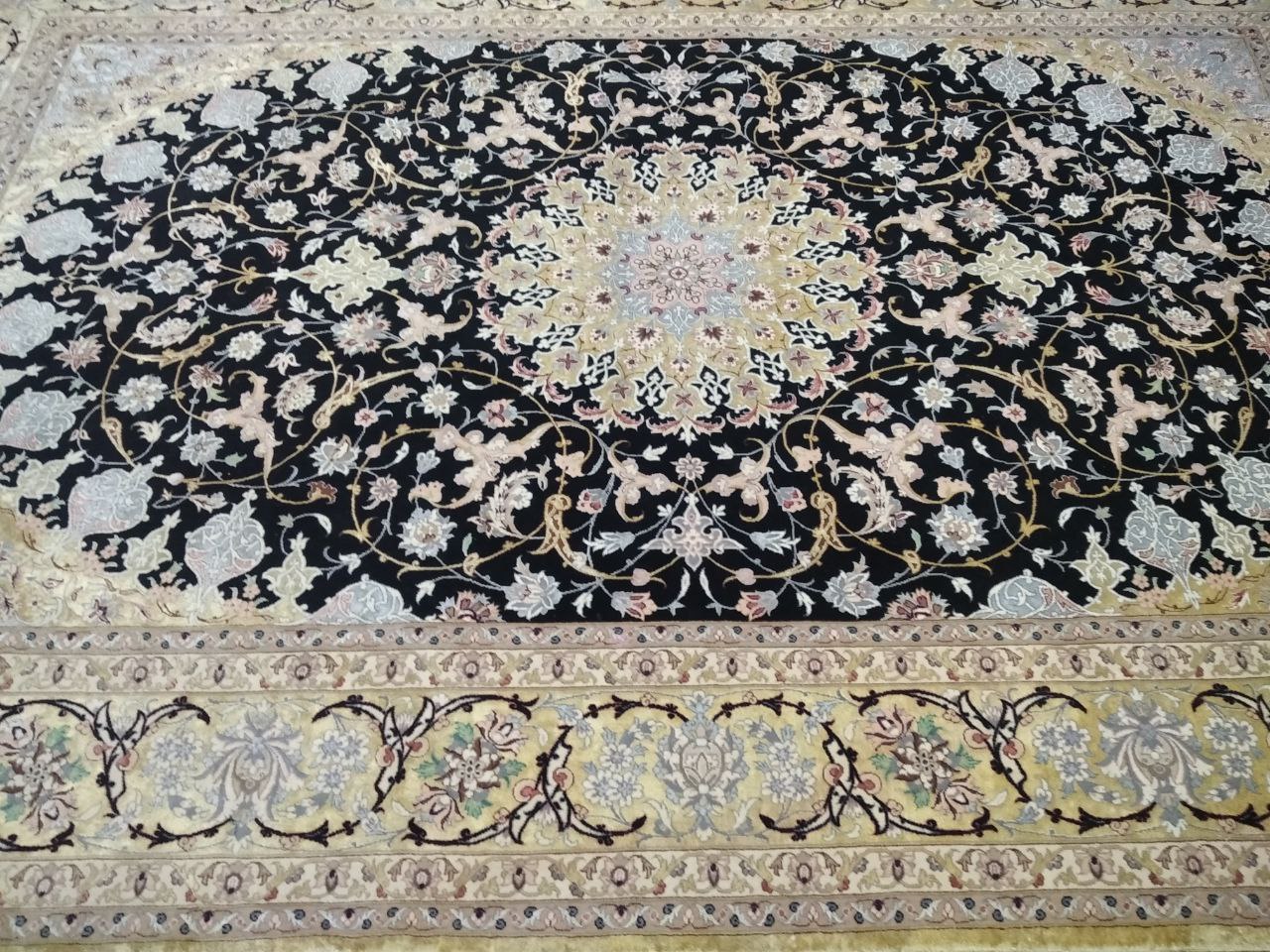 فرش دستبافت اصفهان