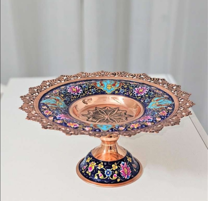 شیرینی خوری 