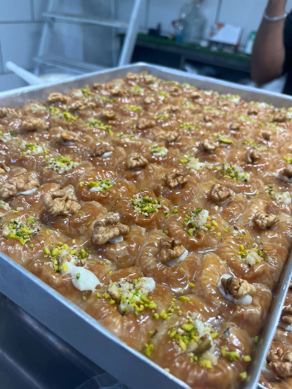 فروش باقلوا استانبولی