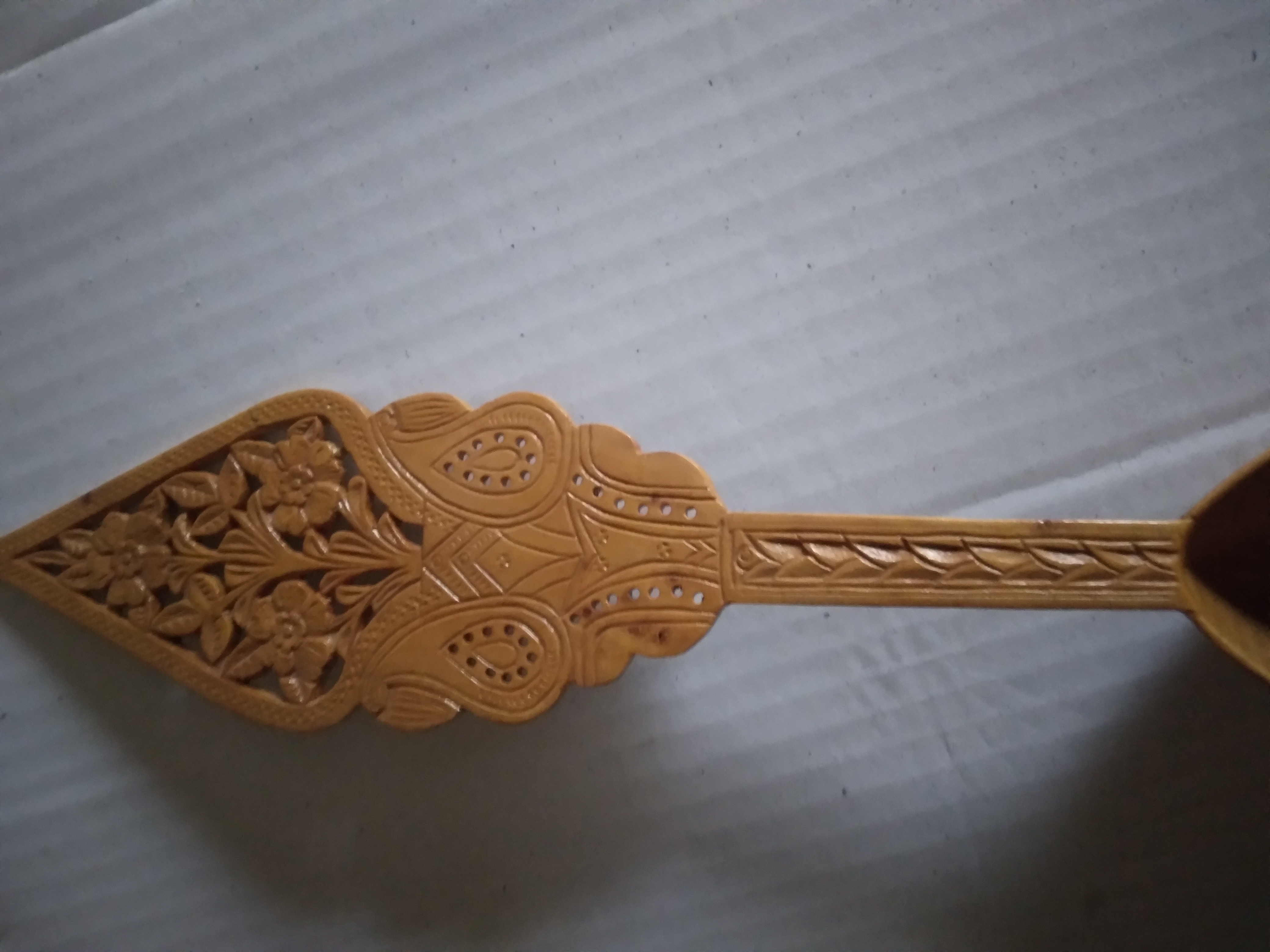 صنایع دستی چوبی منبت کاری شده