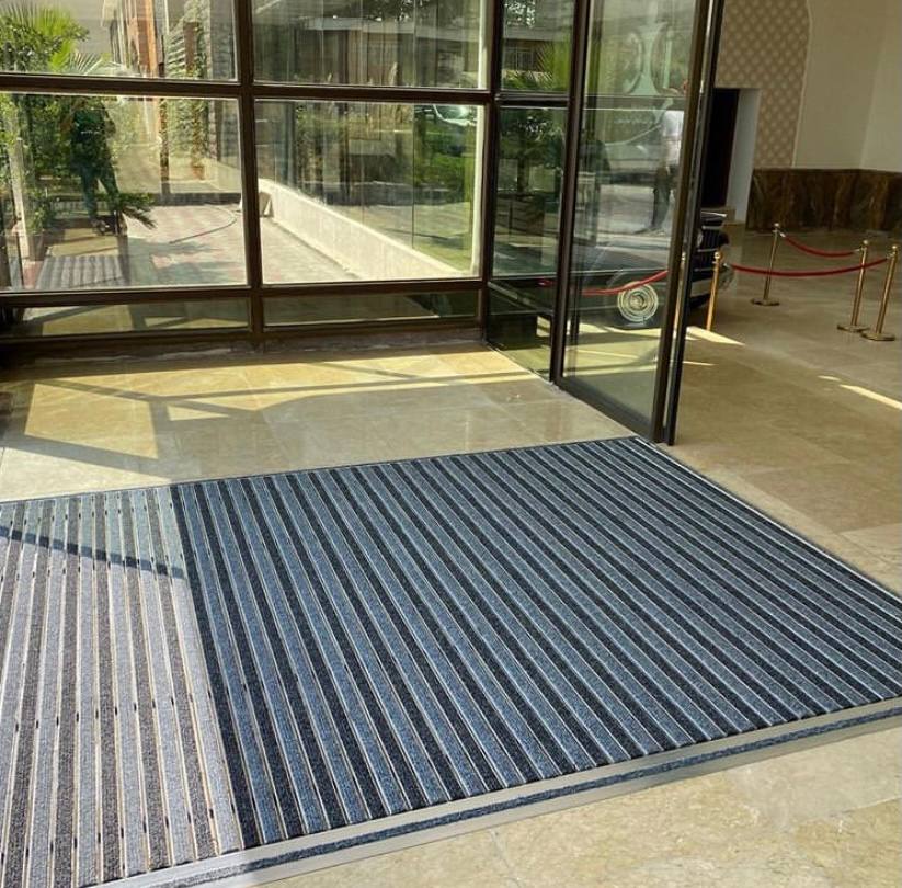 Aluminum carpet