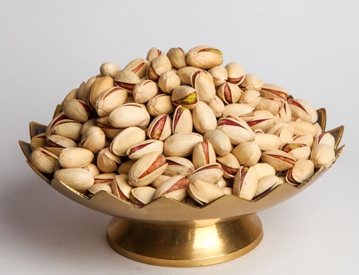 فروشنده خشكبار (پسته )