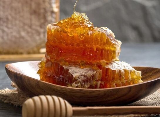 فروش گردو وعسل طبيعی 