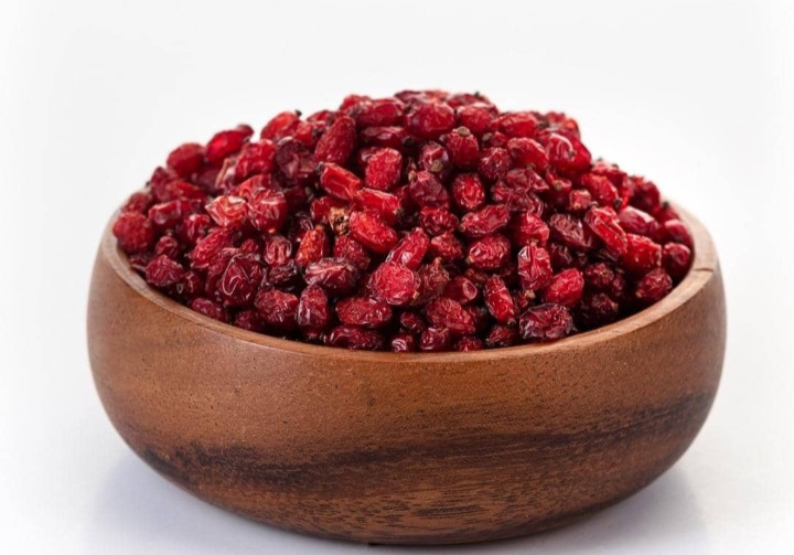 عسل طبیعی و زرشک پفکی