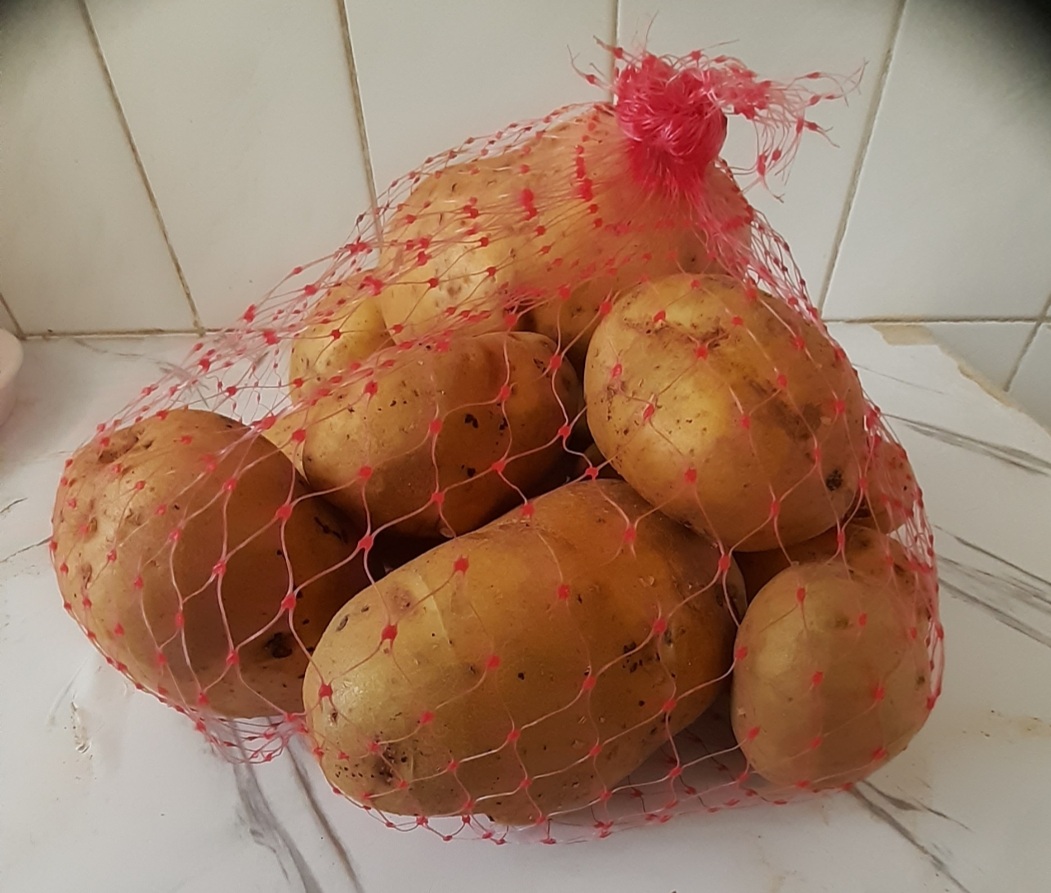 سیب زمینی شسته شده