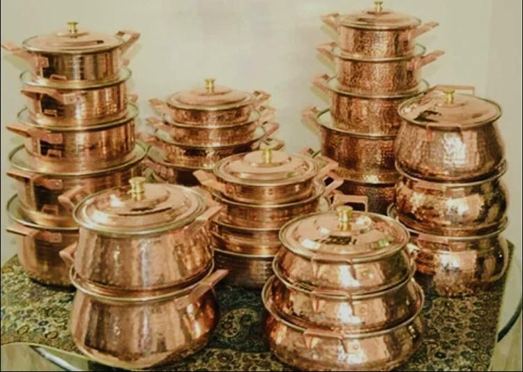 Selling copper utensils