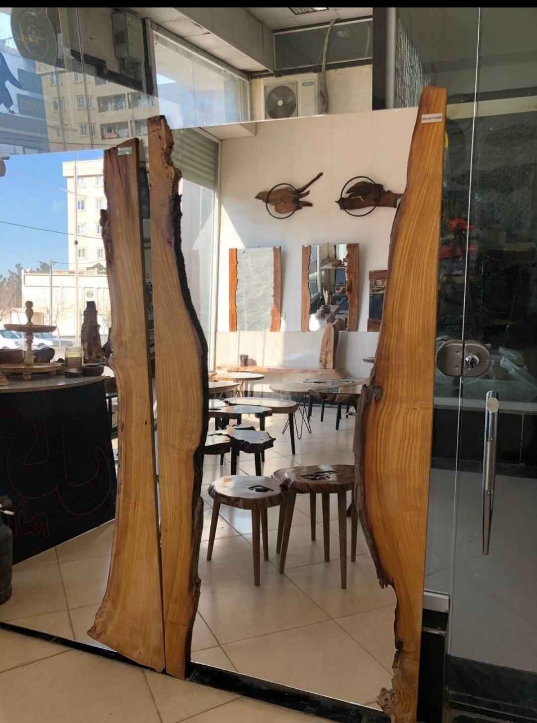 اینه با قاب  چوب طبیعی