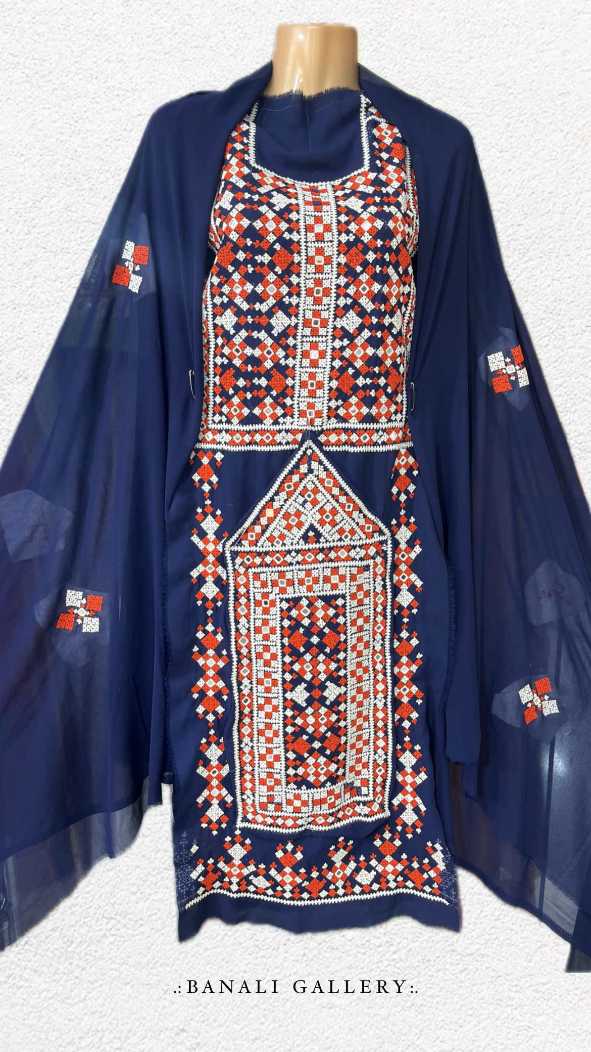 لباس دست دوز بلوچی