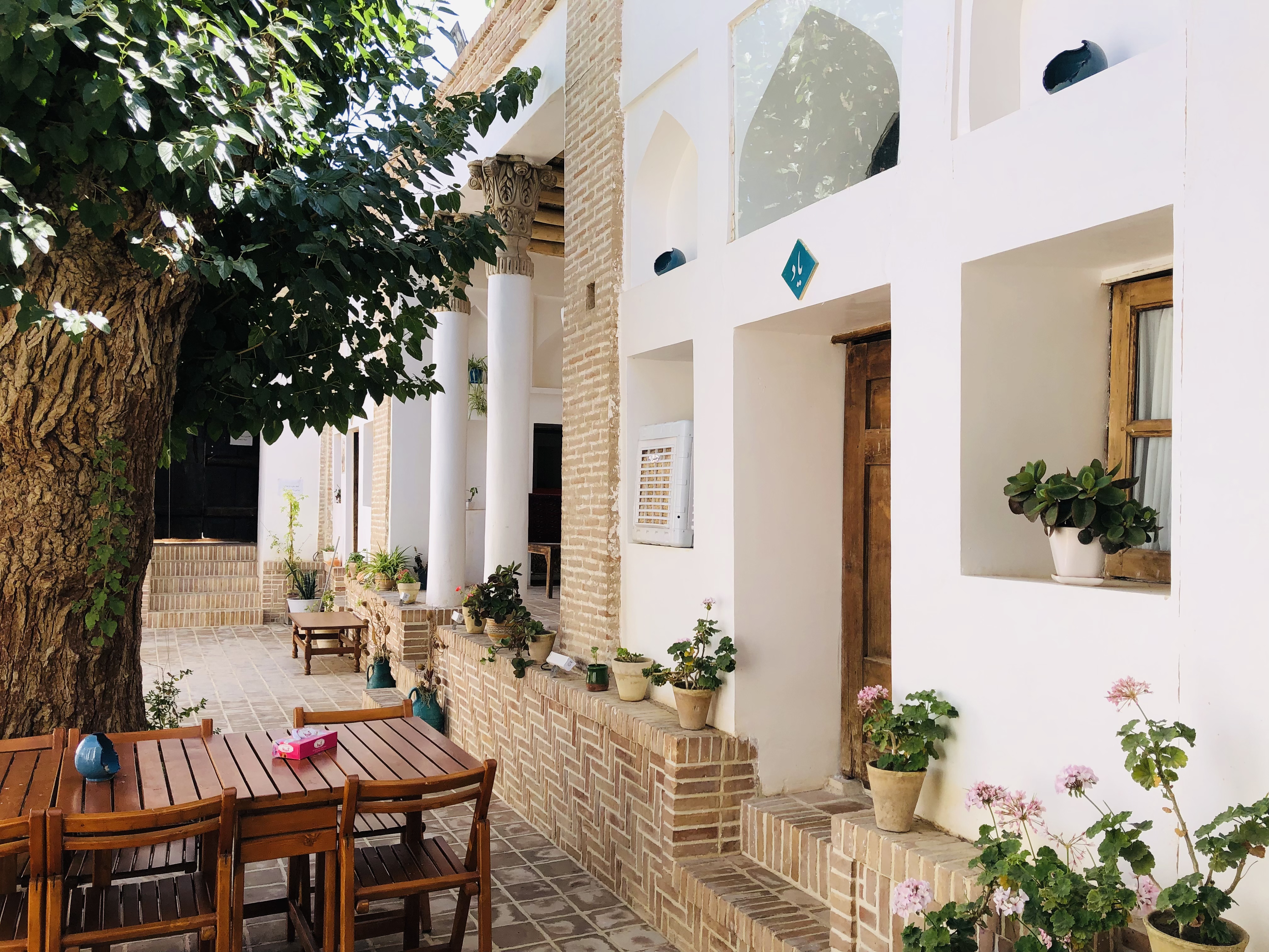 هتل سنتی عمارت اجلال