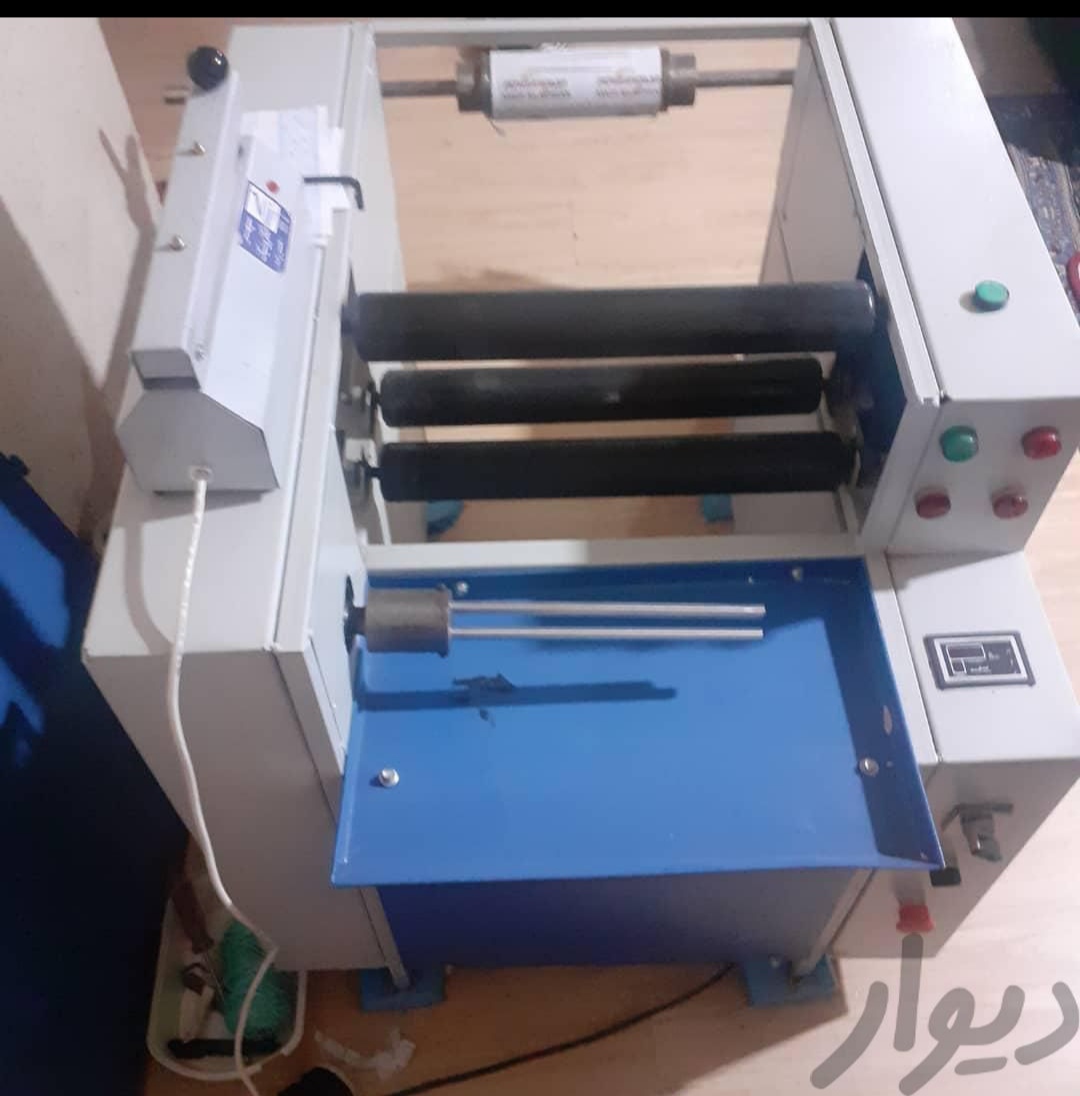 دستگاه تولید سفره یکبارمصرف 