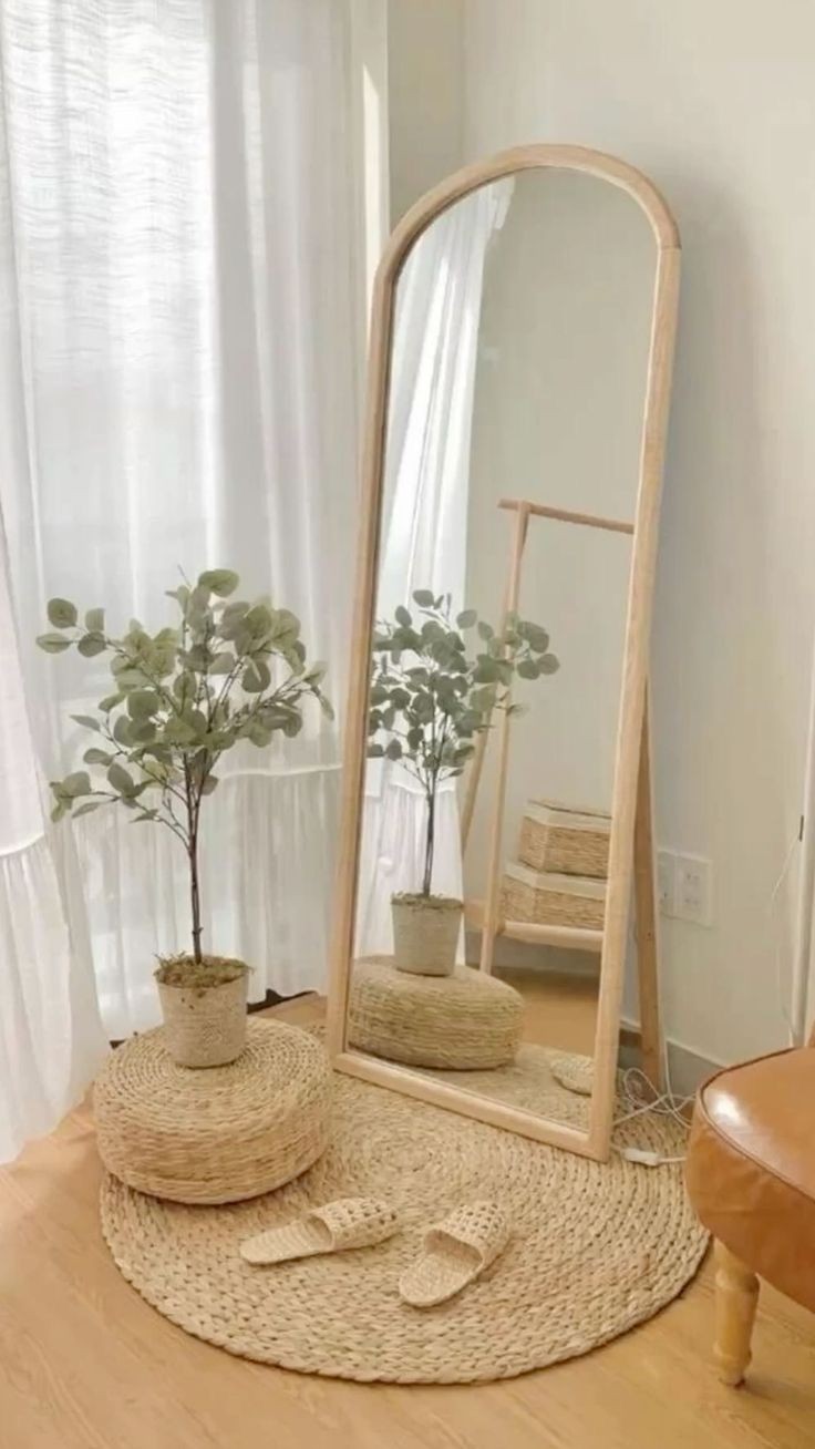 قاب آینه قدی چوبی