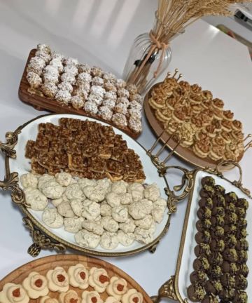 عمده فروشی عسل و شیرینی سنتی