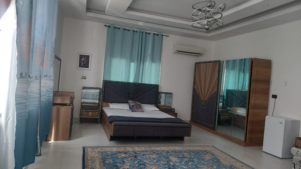 Clean room