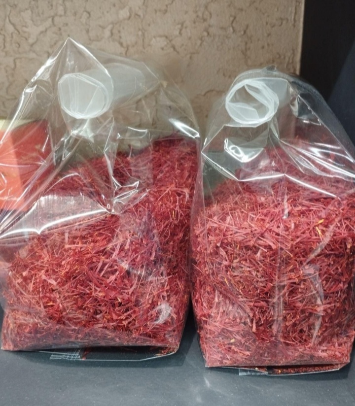 زعفران و زرشک 