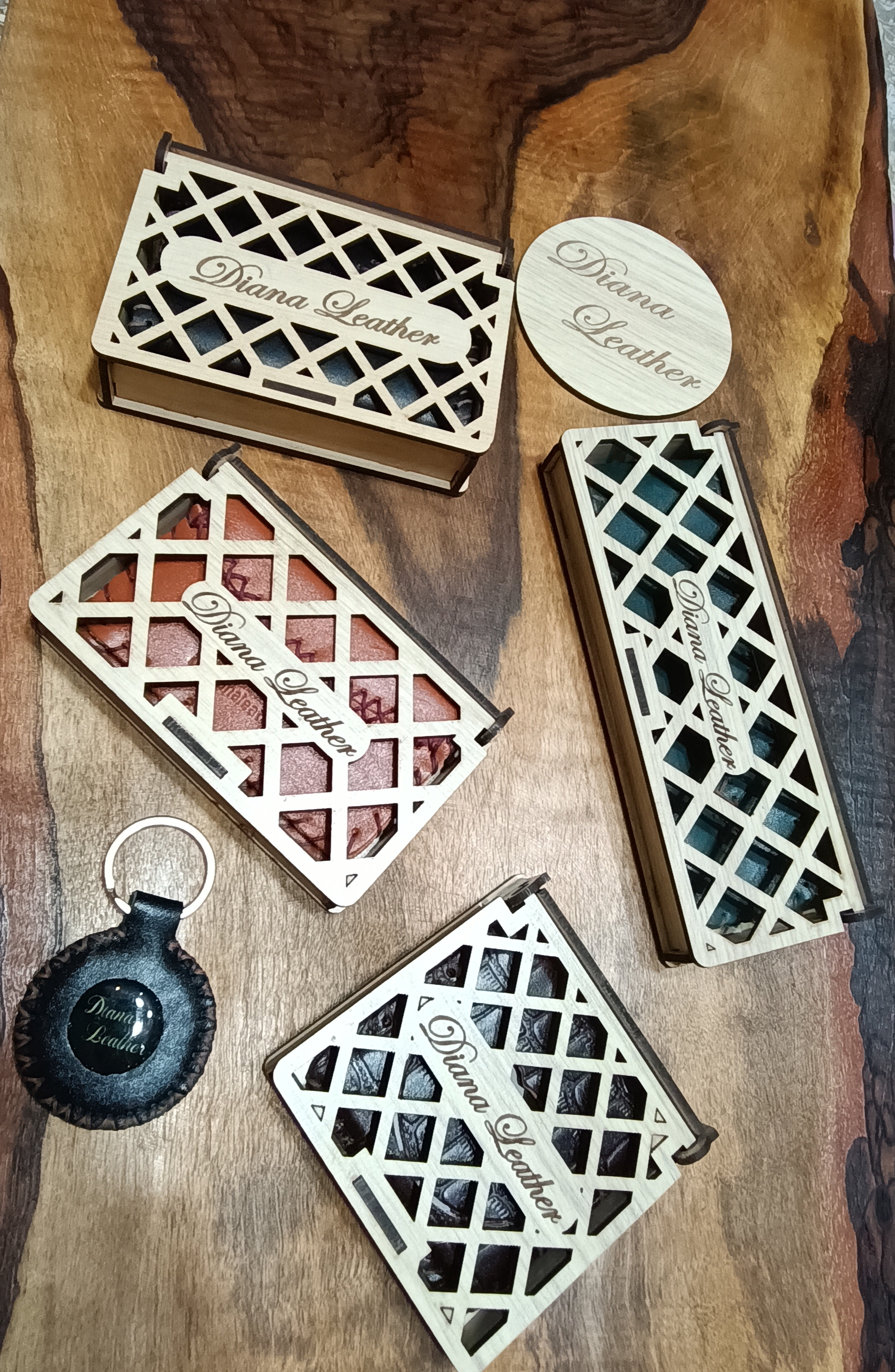 محصولات چرم دست دوز 