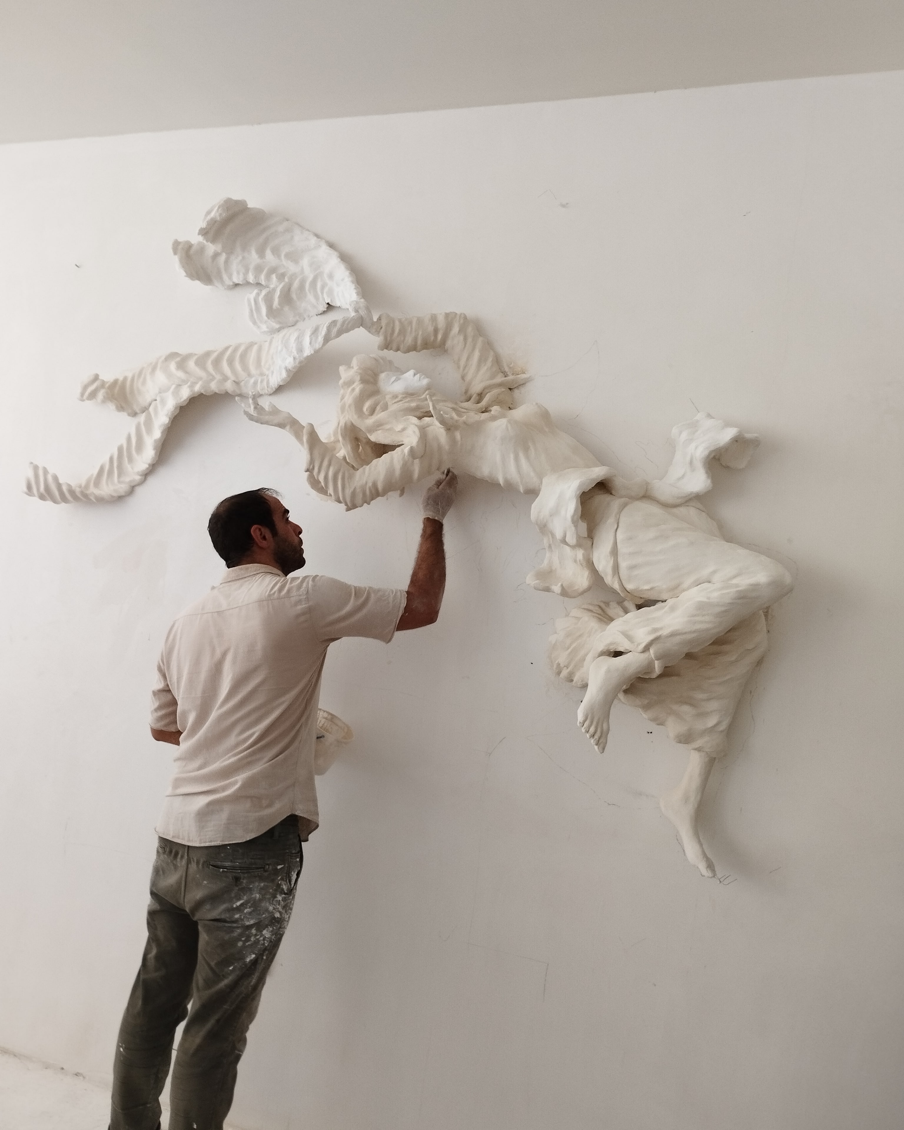 مجسمه سازی و گچ بری مدرن