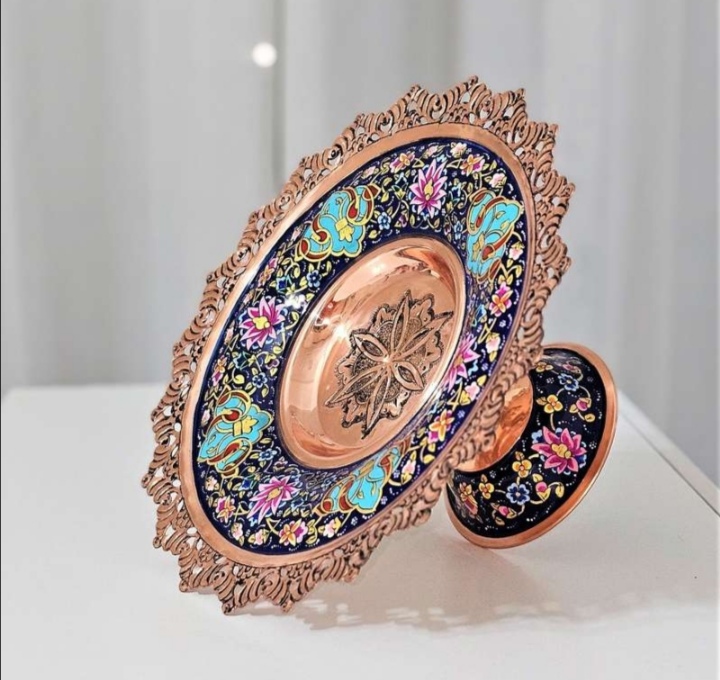 شیرینی خوری 