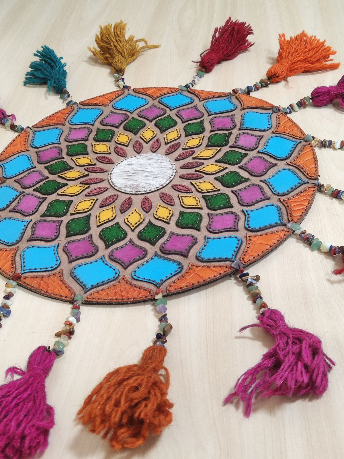 چرم دست دوز