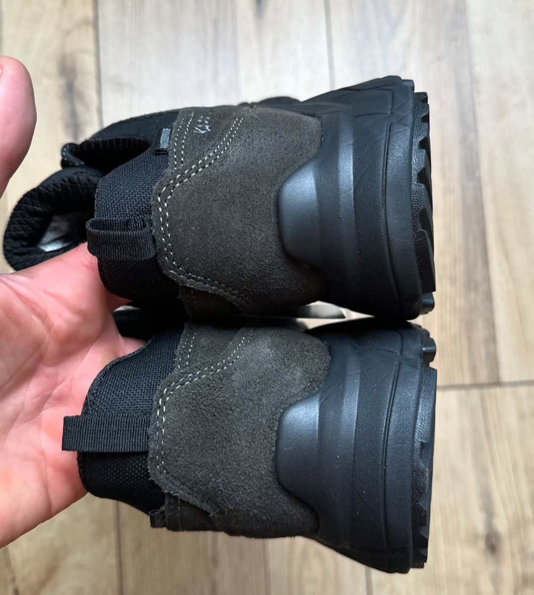 کفش KARRIMOR سایز 44