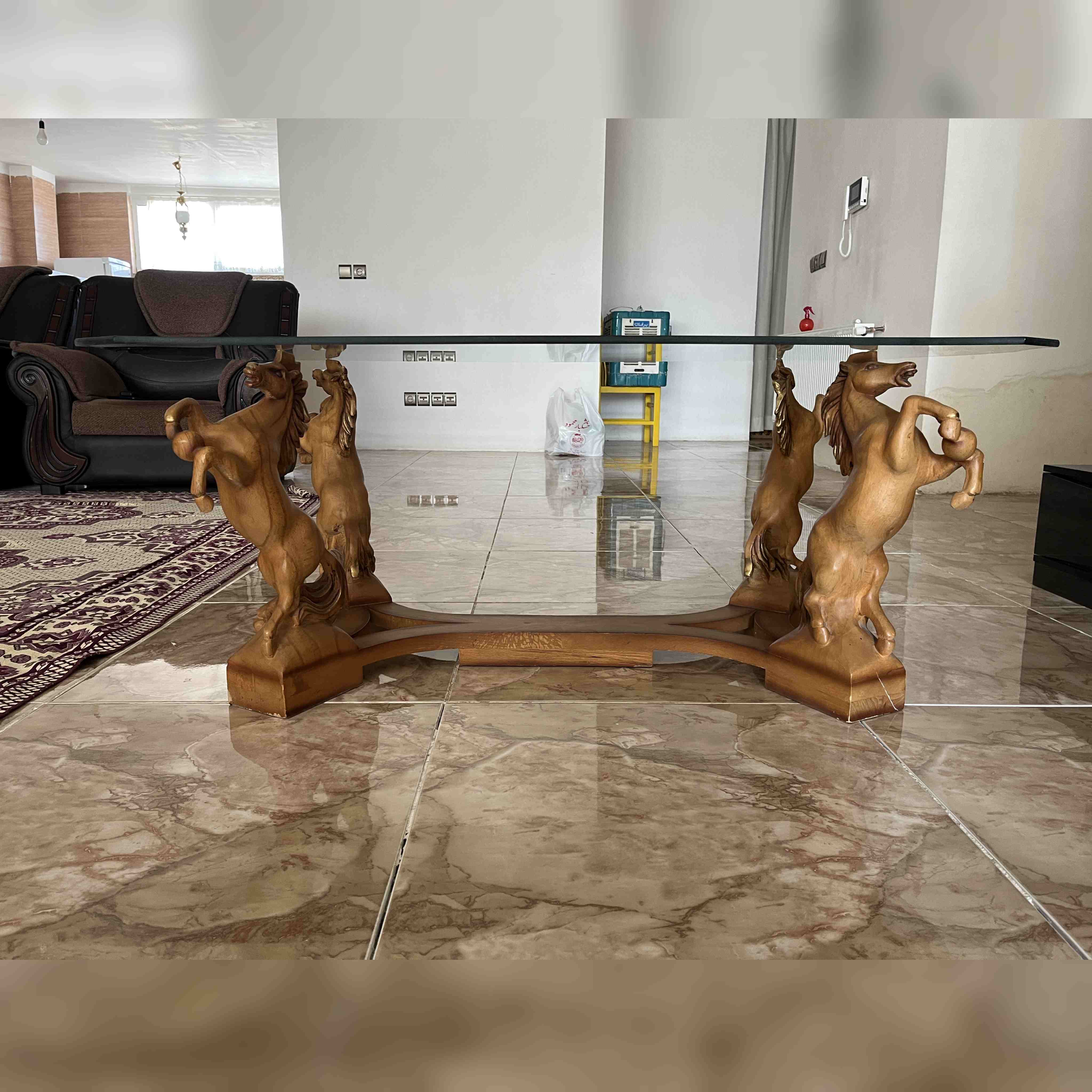 مبلمان چوبی 