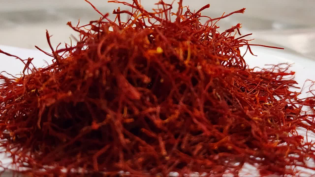 فروش زعفران سرگل 