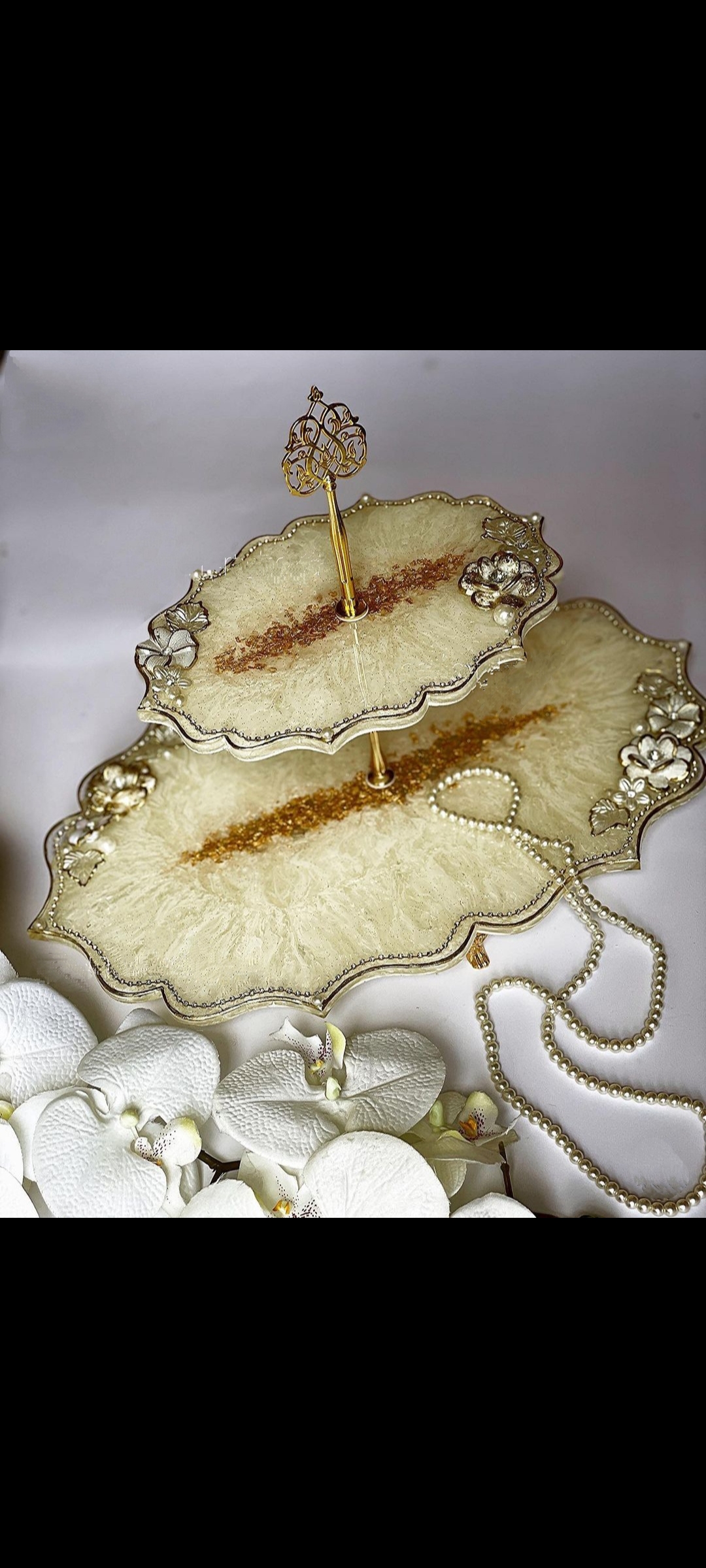 ظروف رزینی دستساز 