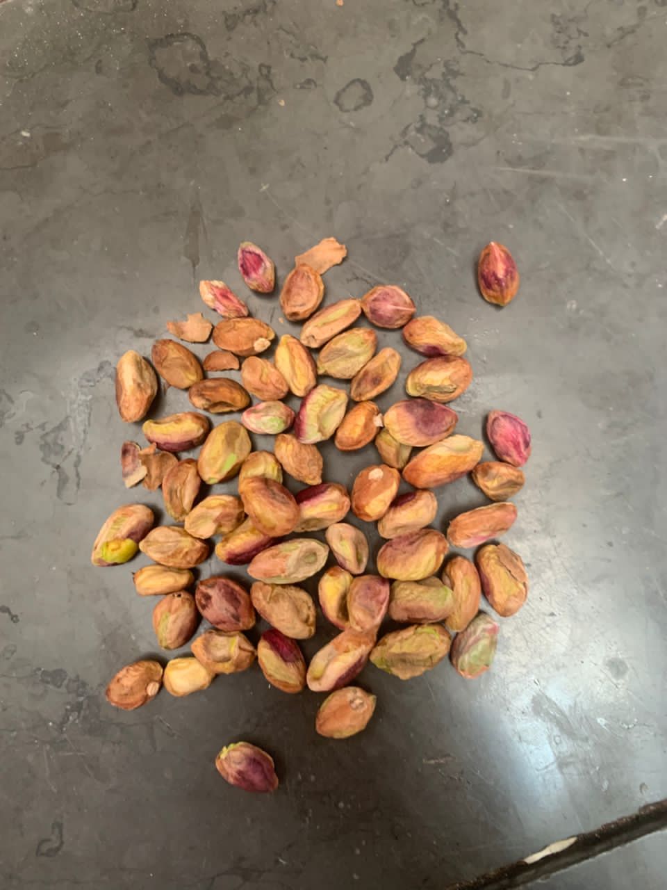 پسته و مغز پسته درجه یک 