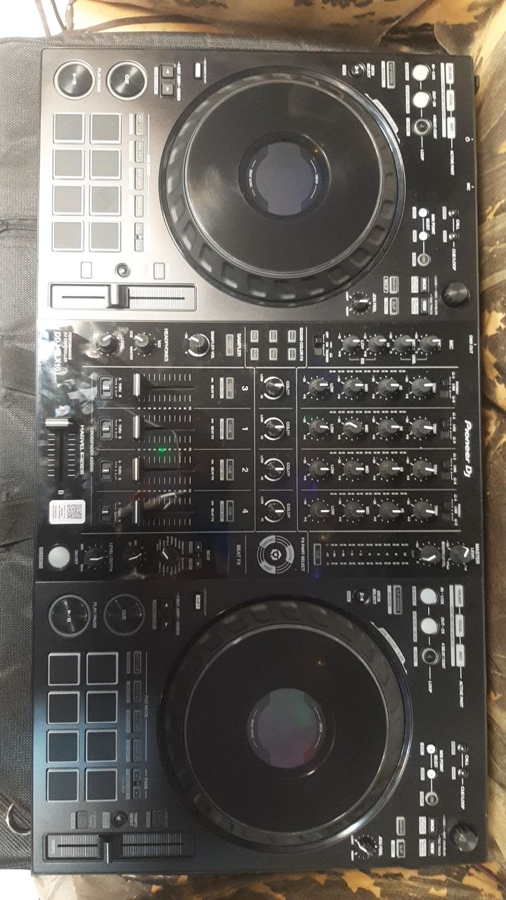 فروش dj مدل FLX10 در حد آکبند