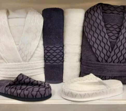 حوله تنپوش با ابگیری بالا و رنگ ثابت