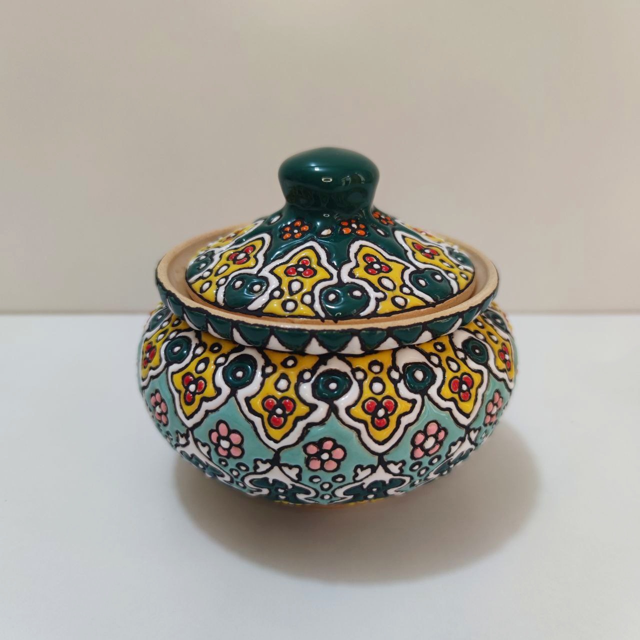 صنایع دستی ایرانی ( میناکاری )