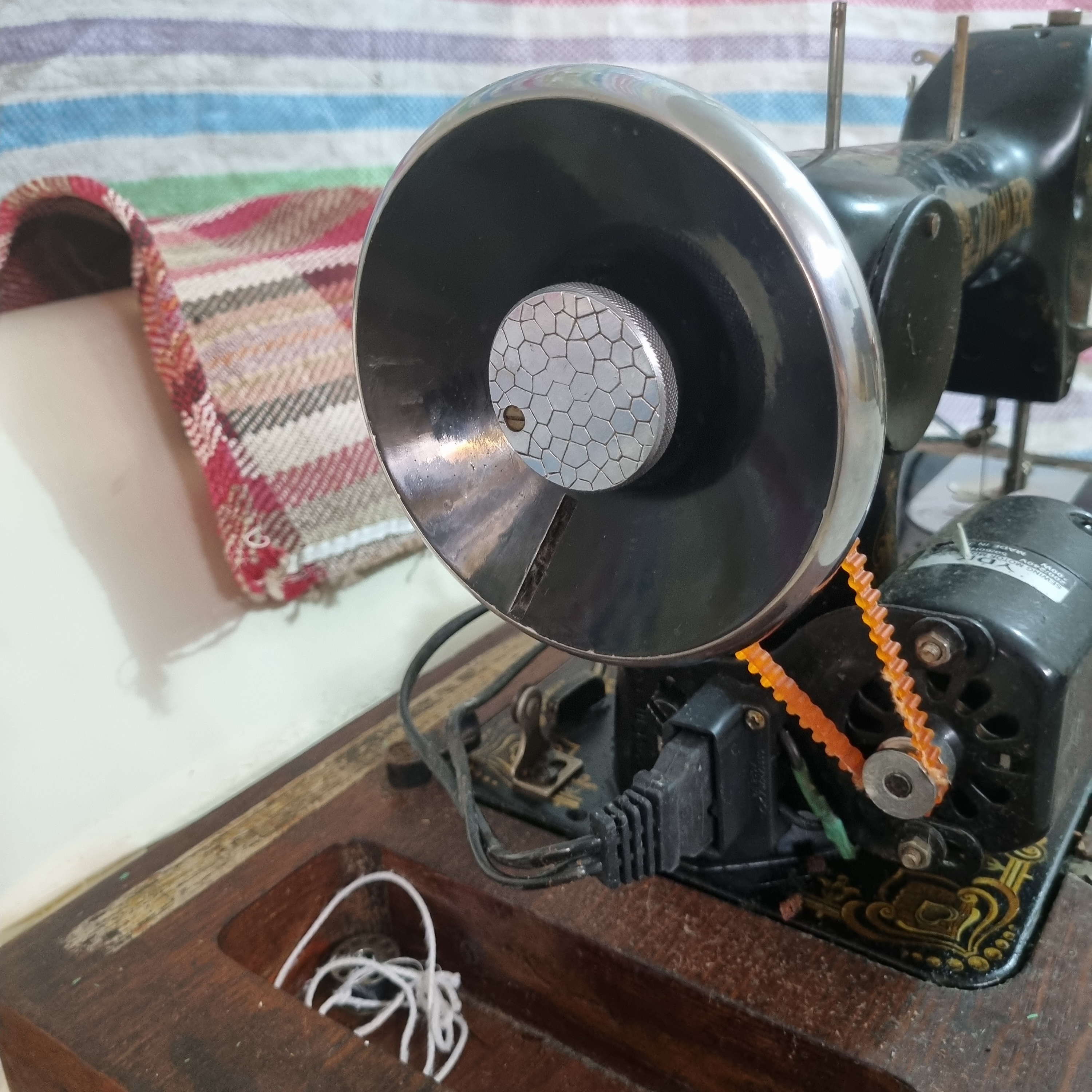 چرخ خیاطی Kohler آلمانی ۱۰۰ ساله