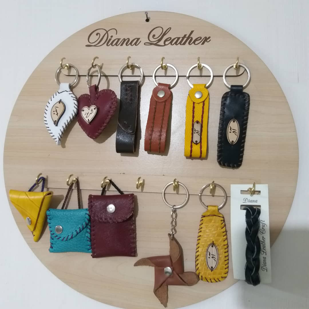 محصولات چرم دست دوز 