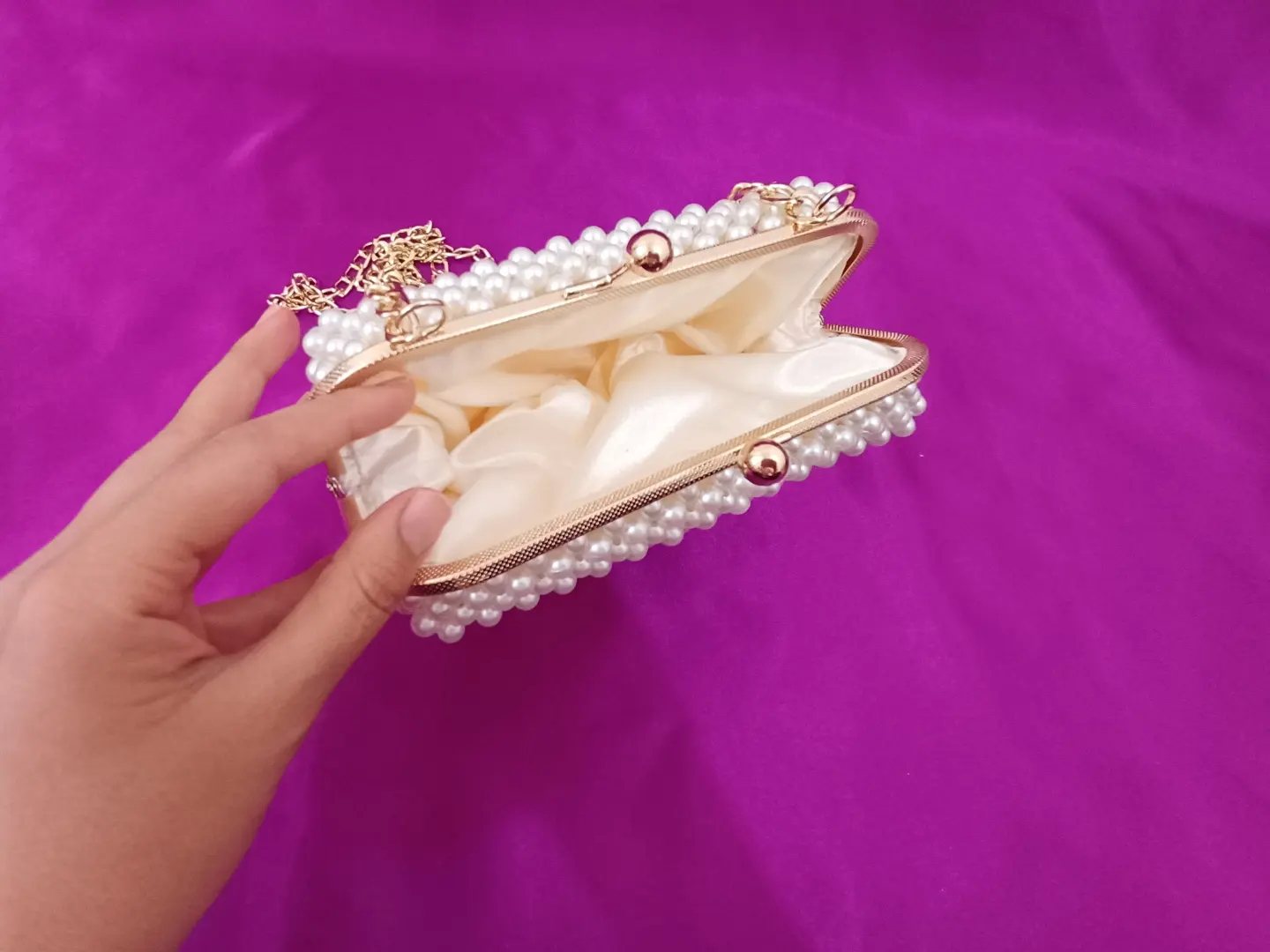 کیف مرواریدی بافته شده با دست