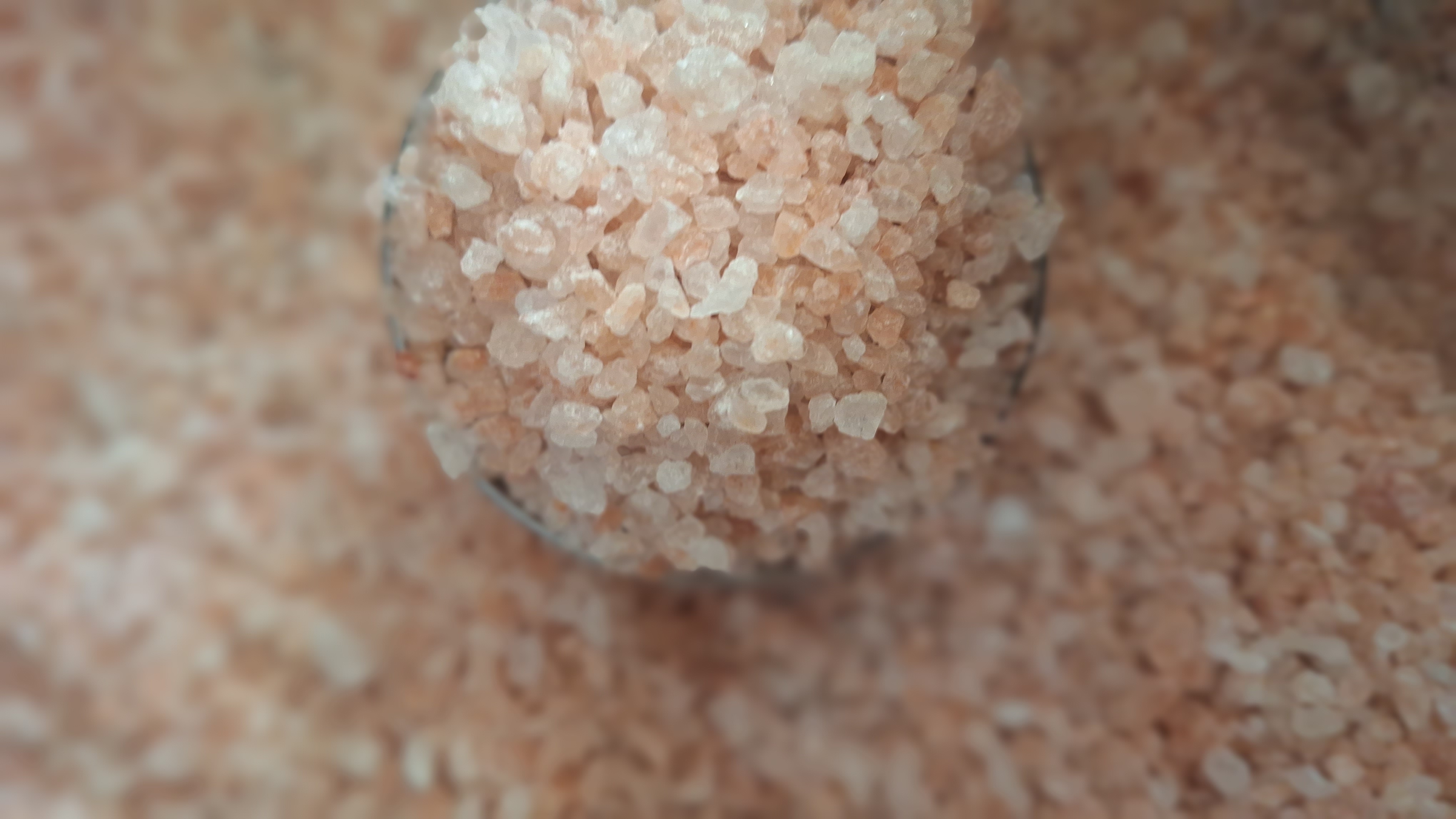 نمک معدنی صورتی و آبی