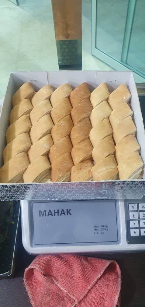 نان یوخه اصل زعفرانی،دارچینی