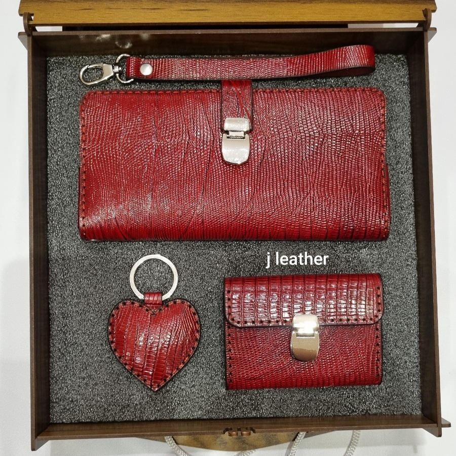 محصولات چرم طبیعی گاوی اعلای تبریز