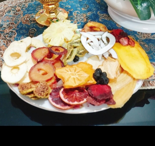 میوه خشک و ادویه و انواع دمنوش