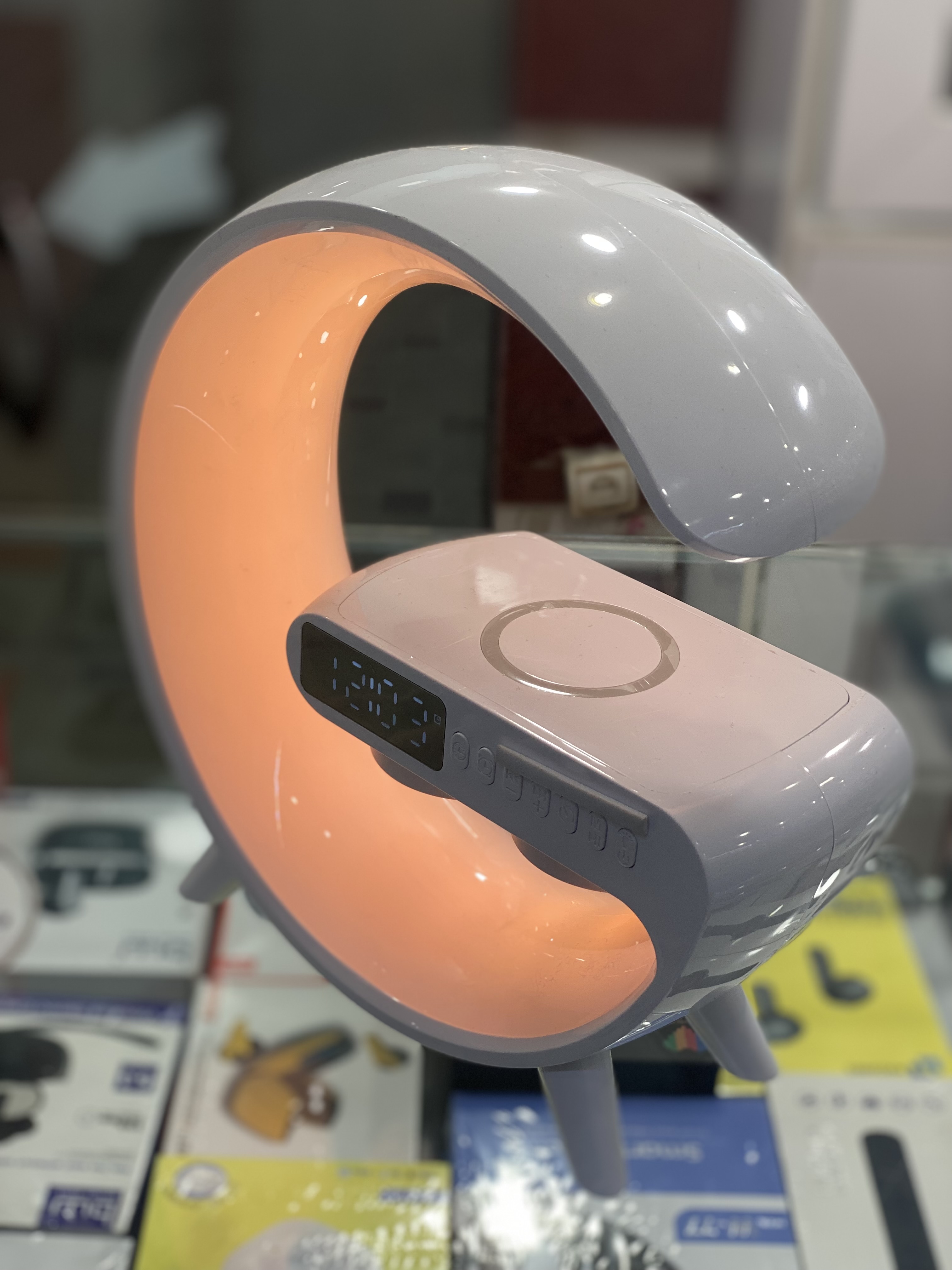 speaker G