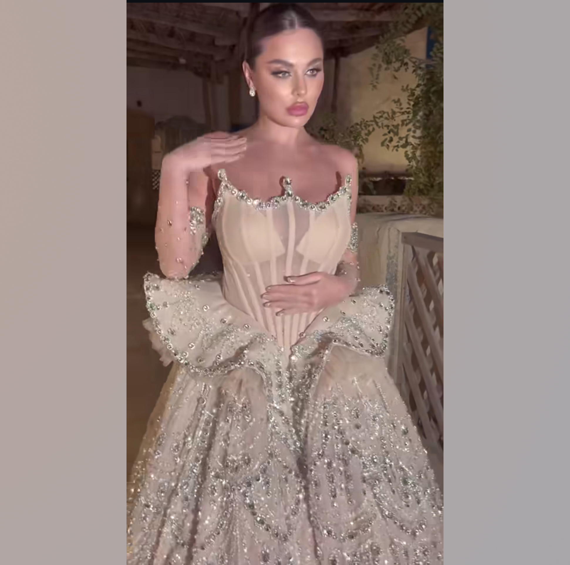 مزون لباس مجلسی و عروس