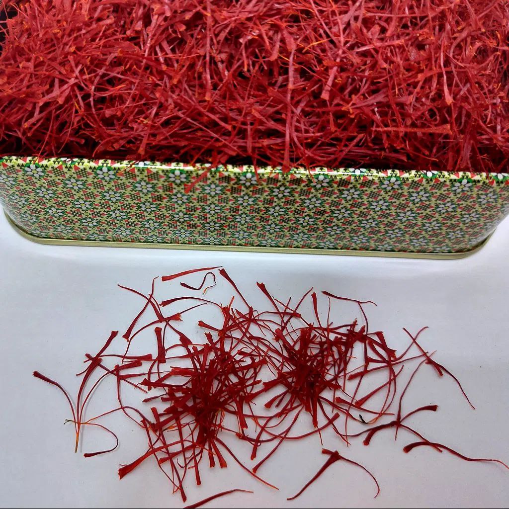 زعفران ( طلای سرخ ) قائنات