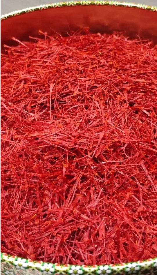 زعفران سوپر نگین ( الماس سرخ)