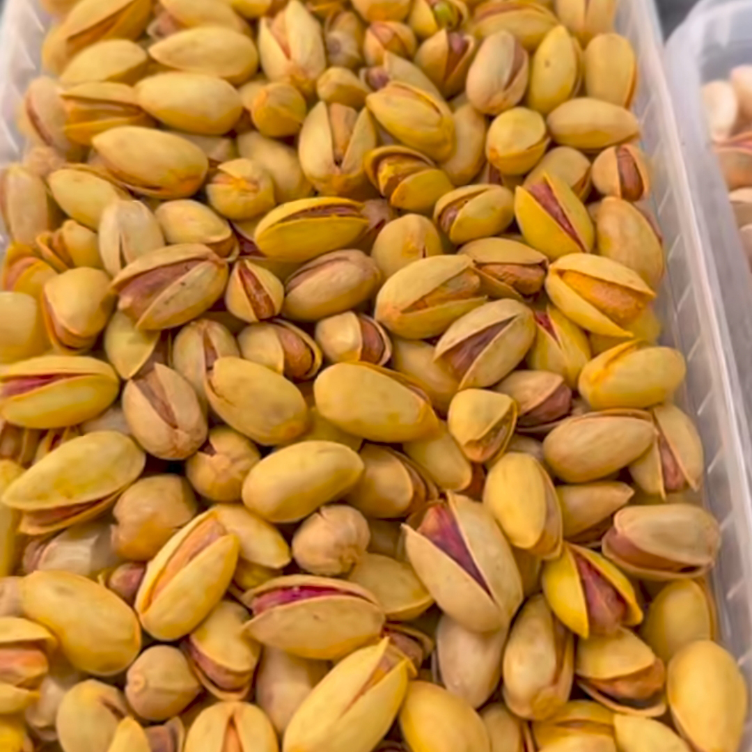 پسته مرغوب زعفرانی صادراتی 