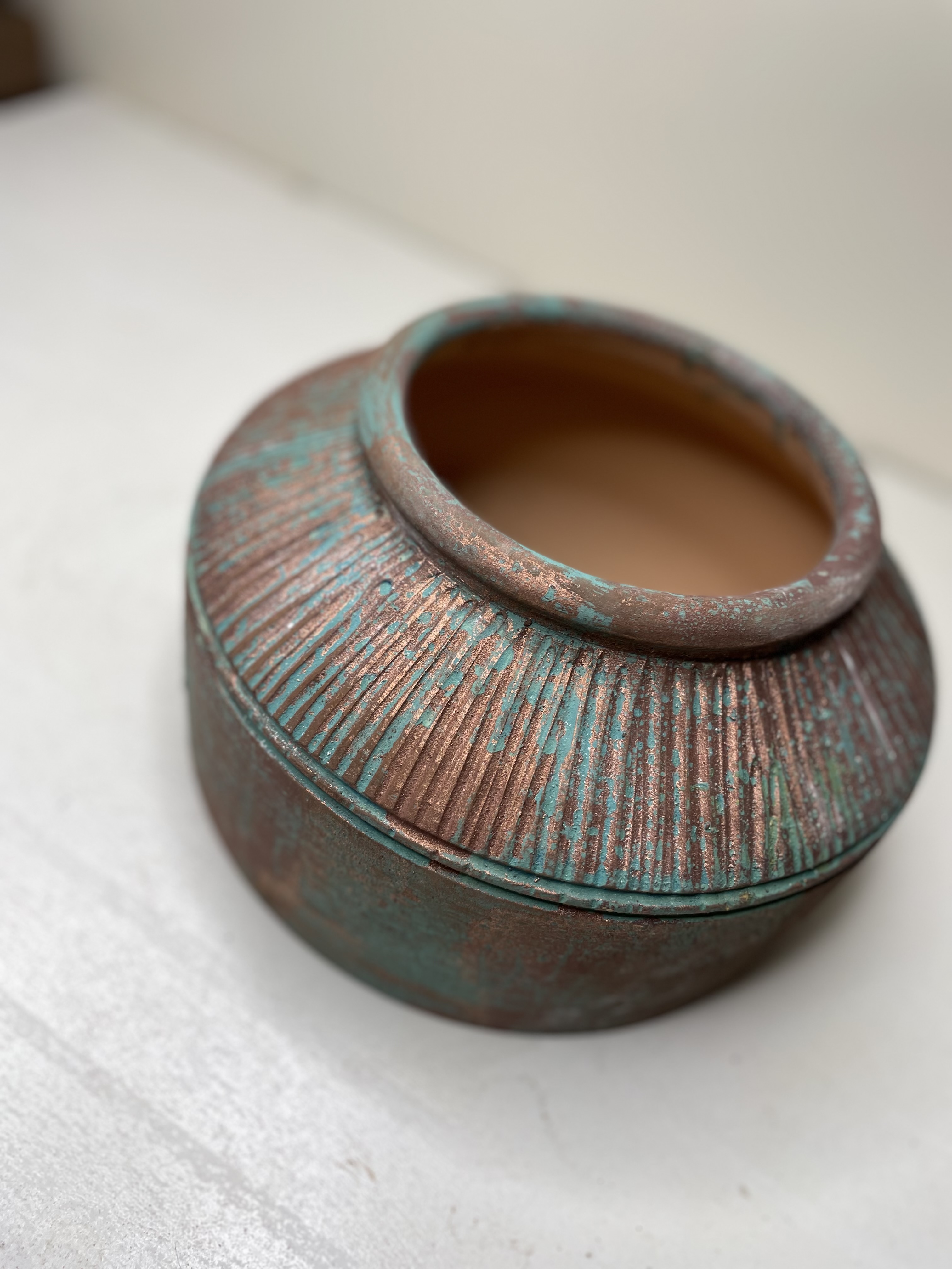 گلدان پتینه شده