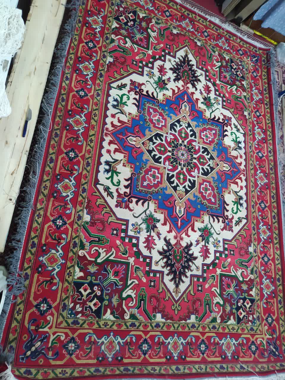 فرش دستباف ایرانی