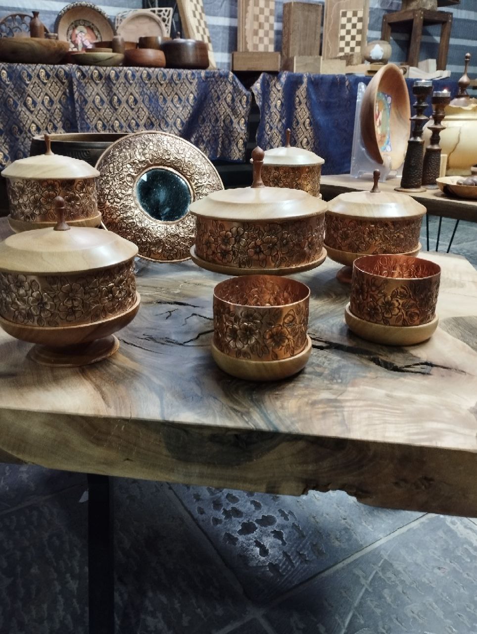 فروش ظروف قلمزنی برروی مس