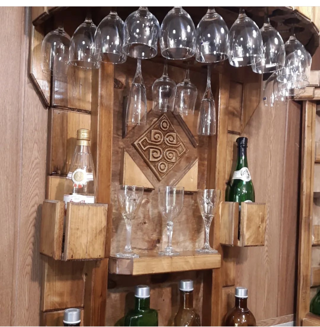 بار دیواری