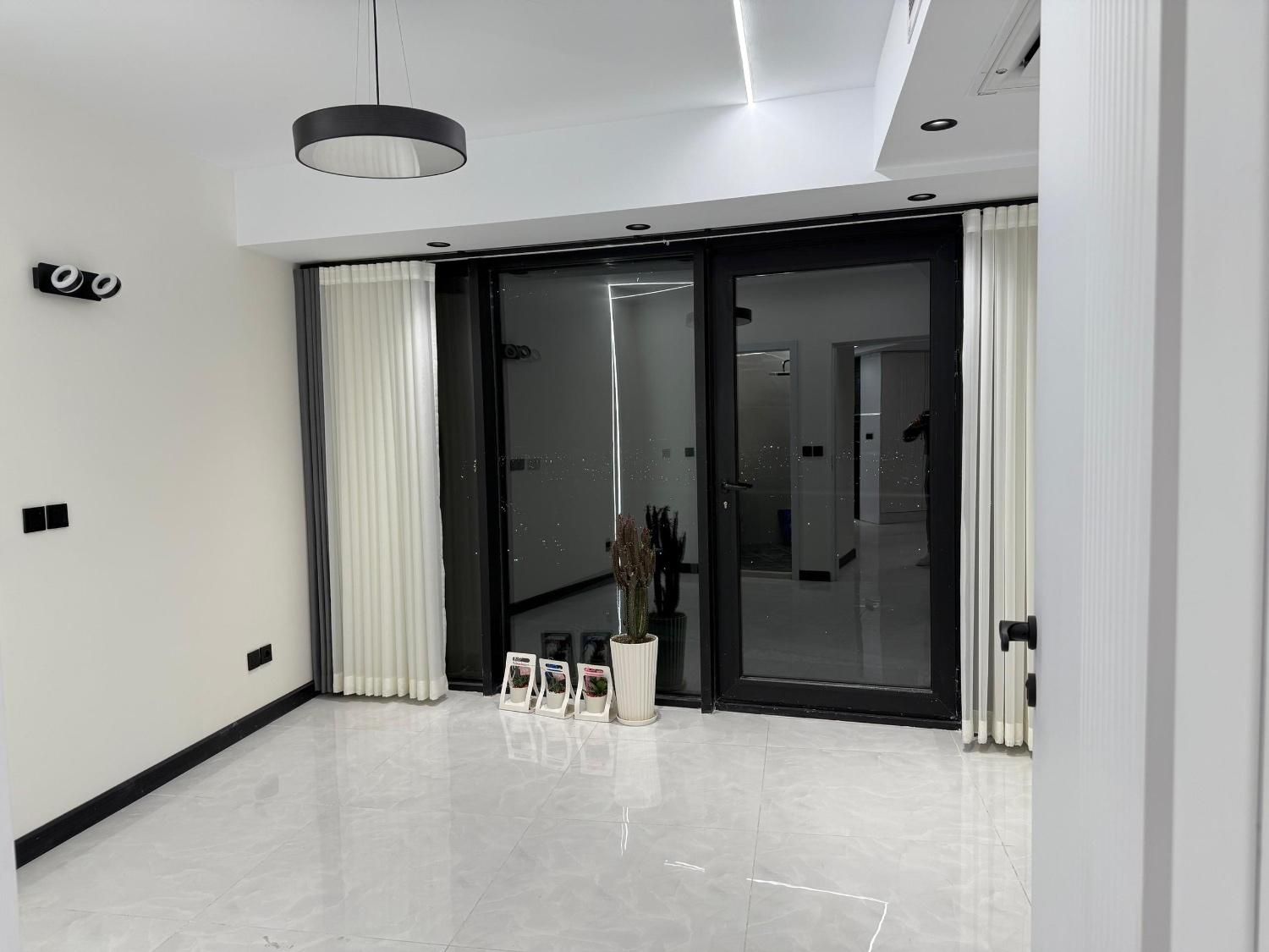 دریاچه چیتگر ایرانمال مسکونی
