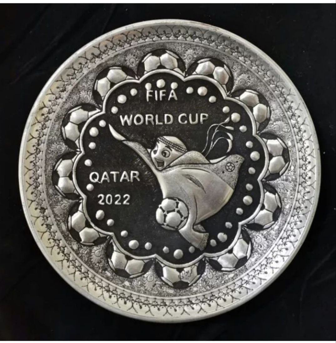 آینه و تابلو قلمزنی کار دست