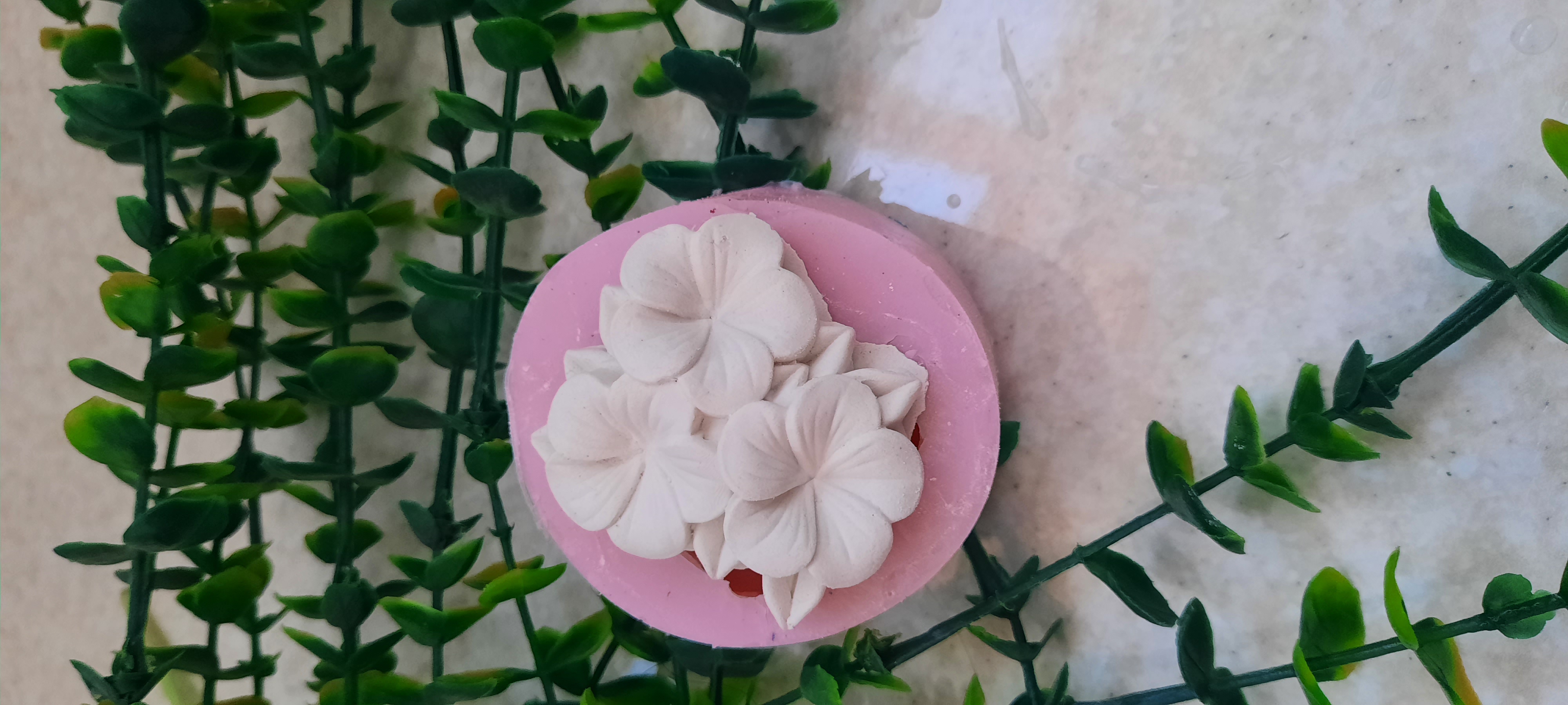 قالب سیلیکونی سنگ و شمع