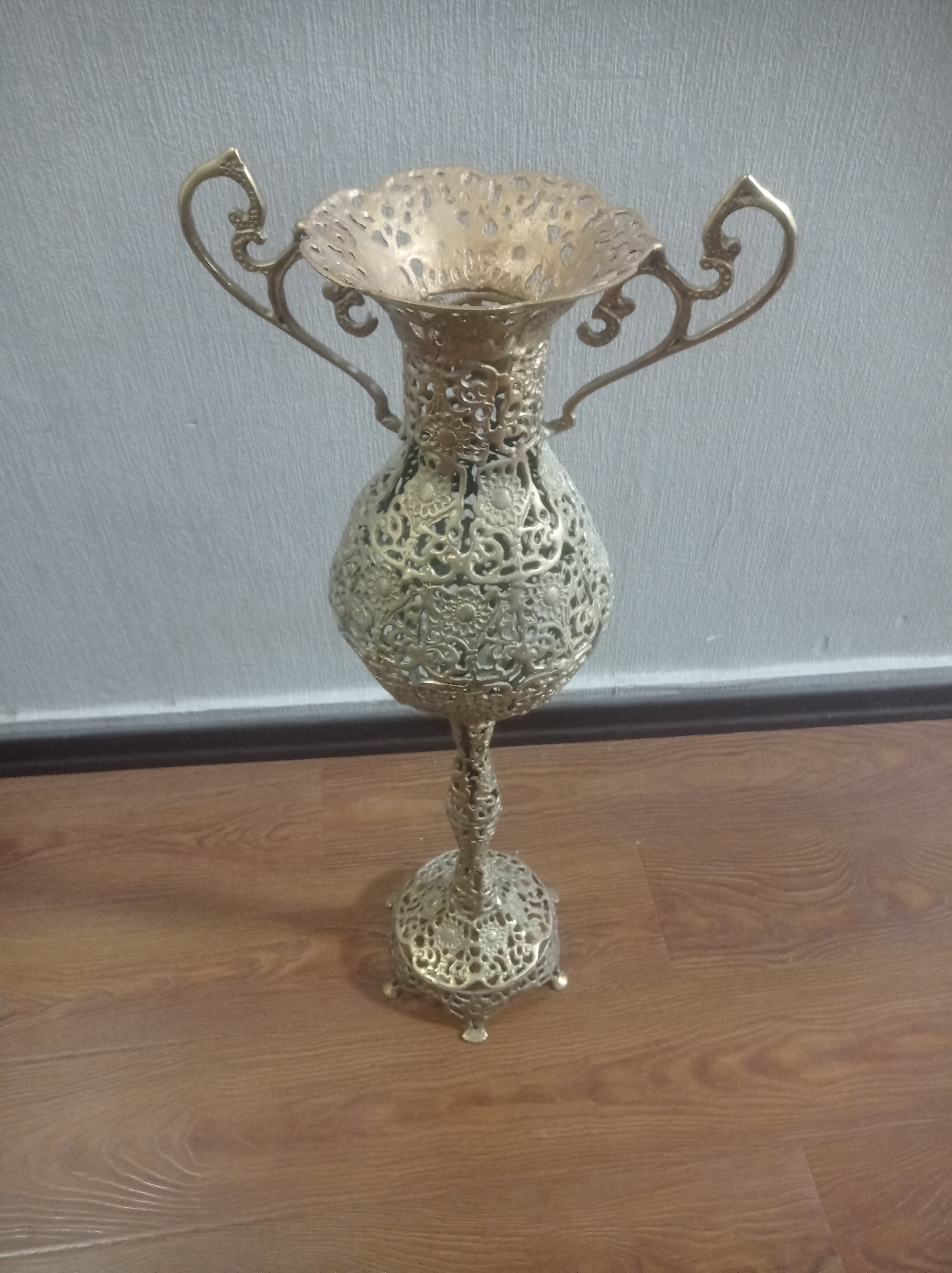 گلدان فلزی مسی 